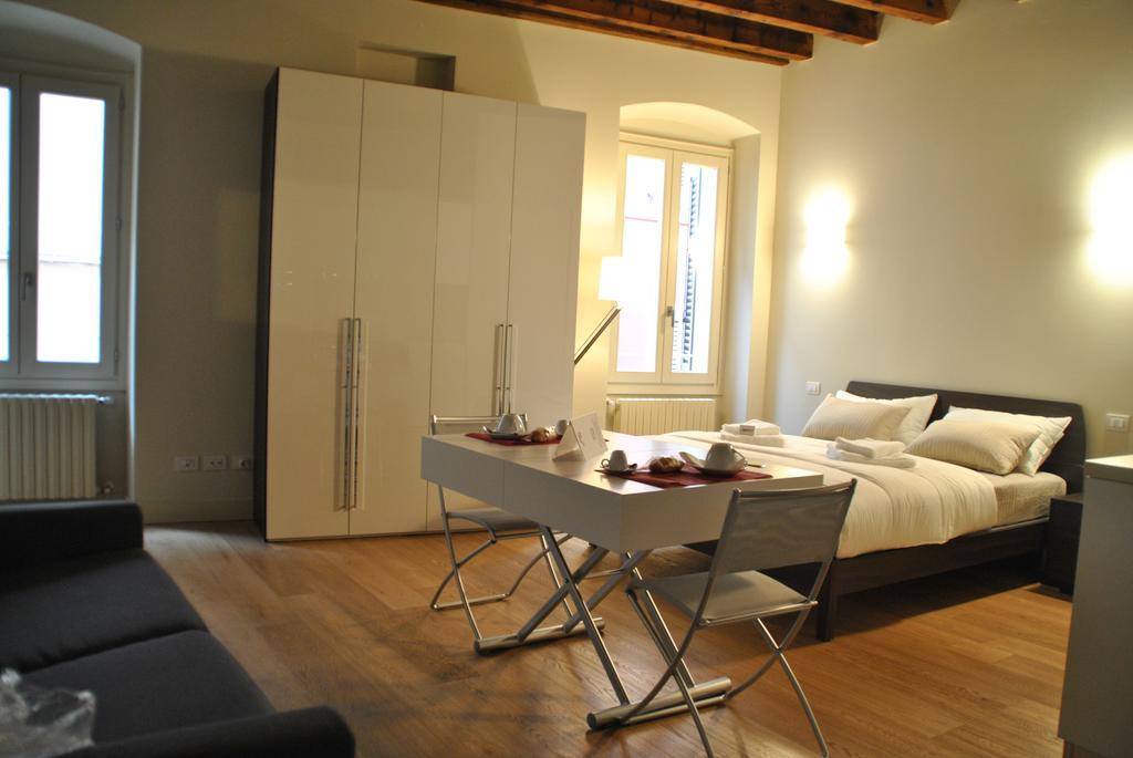 Dietro L'Angolo Hotel Brescia Habitación foto