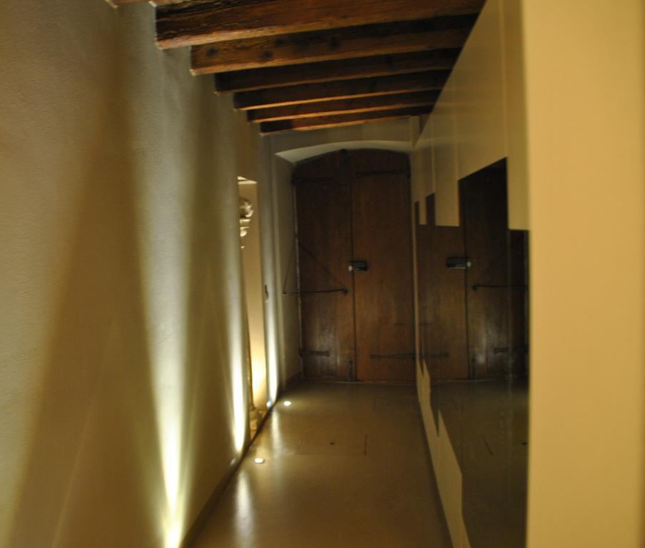 Dietro L'Angolo Hotel Brescia Exterior foto